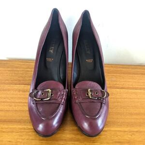 Bally Mallika Burgundy Buckle Pumps Heels sz 9 ½ EUC